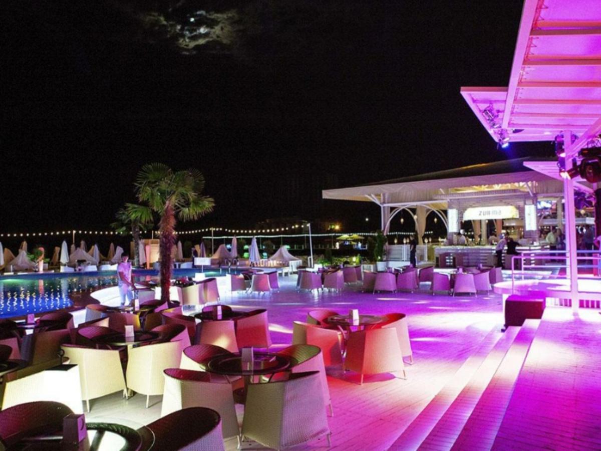 Arcadia Vip-Apartments In Golfstream Odesa Exterior photo