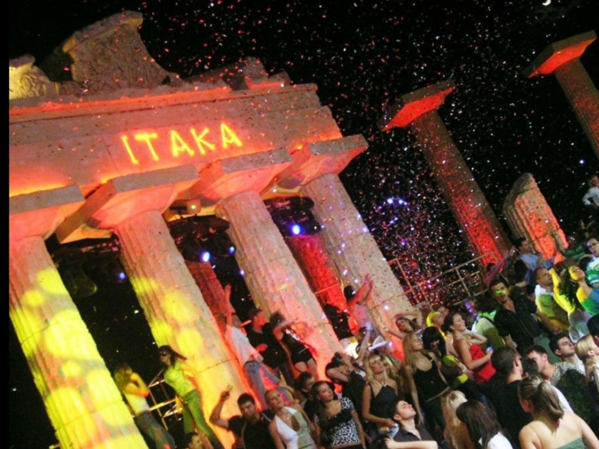 Arcadia Vip-Apartments In Golfstream Odesa Exterior photo