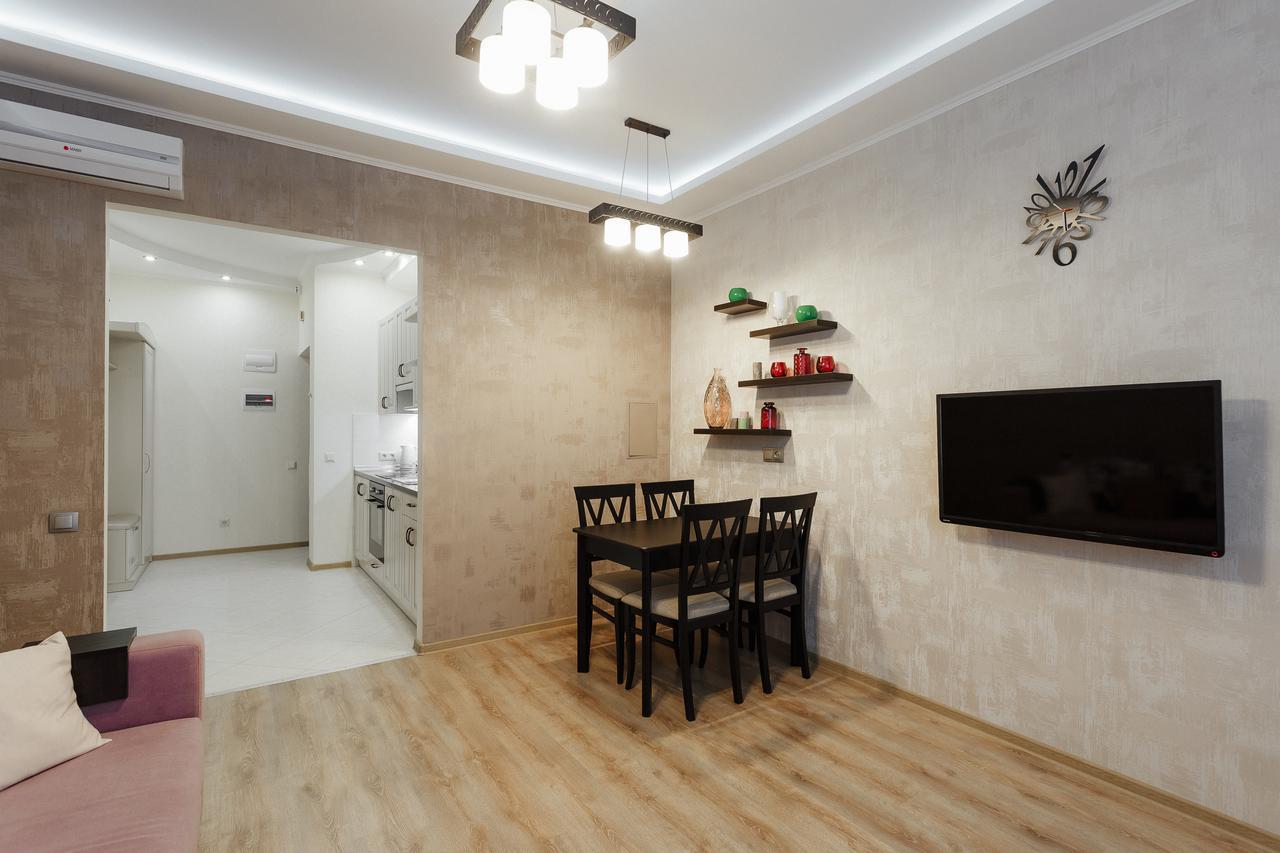 Arcadia Vip-Apartments In Golfstream Odesa Exterior photo